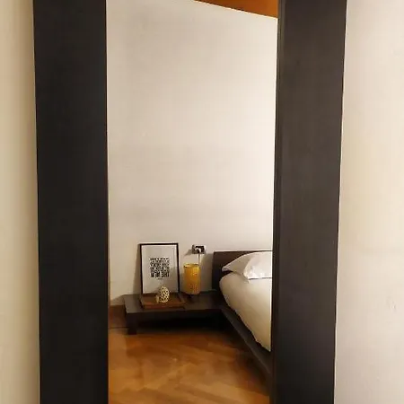 Nolo93 Attic Apt Right In Front Of The Metro Station To Duomo Milan Exterior photo